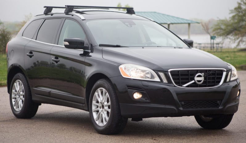 2010 Volvo XC60, AWD, 1-Owner, CarFax Certified, Panoramic Sunroof full