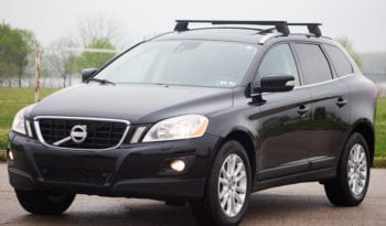 2010 Volvo XC60, AWD, 1-Owner, CarFax Certified, Panoramic Sunroof full