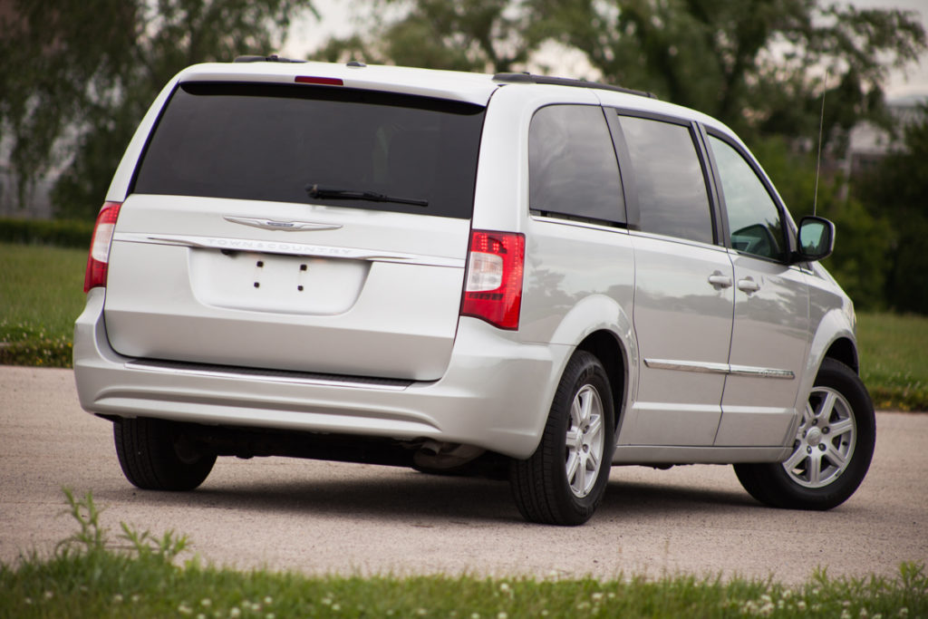 2011 Chrysler Town and Country 5 Car Dealership in