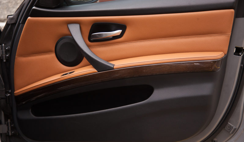2009 BMW 335xi – Rear Orange Interior full