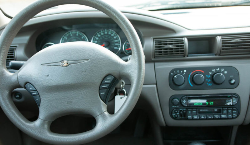 2004 Chrysler Sebring, Easy to Drive, Comfortable Ride full