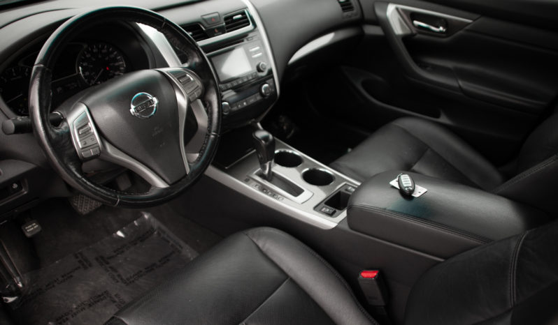 2013 Nissan Altima SL, SiriusXM Satellite, Backup Camera, Leather Seats full