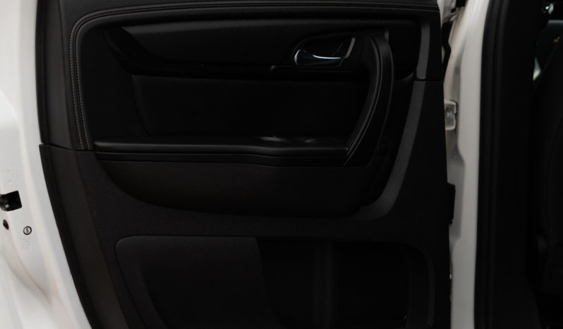 2014 Chevrolet Traverse LT, AWD, Third Row Seats, Satellite Radio, Bluetooth Wireless, Parking Sensors, Backup Camera full