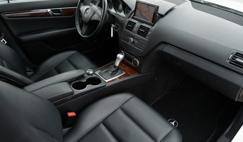 2011 Mercedes-Benz C300 Sport, 4MATIC AWD, NAV, Heated Leather Seats, Sunroof, Alloy Wheels, Premium Sounds full