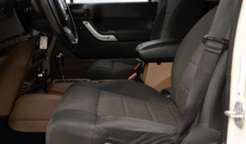 2011 Jeep Wrangler Unlimited Sahara, 4×4, NAV, Fog Lights, Premium Sound full