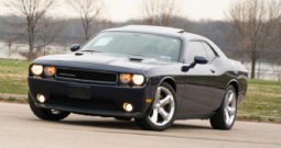 2013-dodge-challenger-sxt01