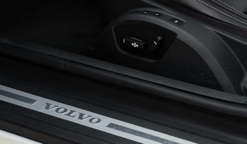 2012 Volvo C70 T5, Bluetooth Wireless, Parking Sensors, Leather Seats, Alloy Wheels full