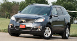 2013-chevrolet-traverse01