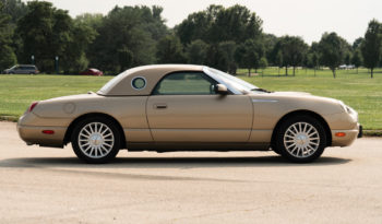 2005 Ford Thunderbird Deluxe, Hard Top, Heated Leather Seats, Alloy Wheels full