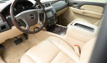 2007 GMC Yukon XL 1500 Denali, AWD, NAV, Heated Leather Seats, Third Row Seats, Alloy Wheels full