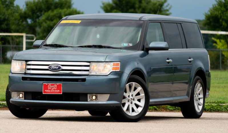 2010 Ford Flex SEL, AWD, Heated Leather Seats, Third Row Seats, Alloy Wheels full