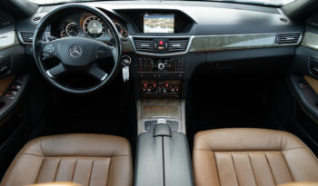 2011 Mercedes-Benz E350 4MATIC, AWD, NAV, Heated Leather Seats, Sunroof, Alloy Wheels full