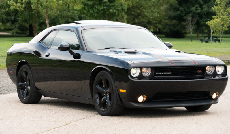 2013 Dodge Challenger R/T Plus, Manual, NAV, Bluetooth Wireless, Heated Leather Seats, Alloy Wheels full